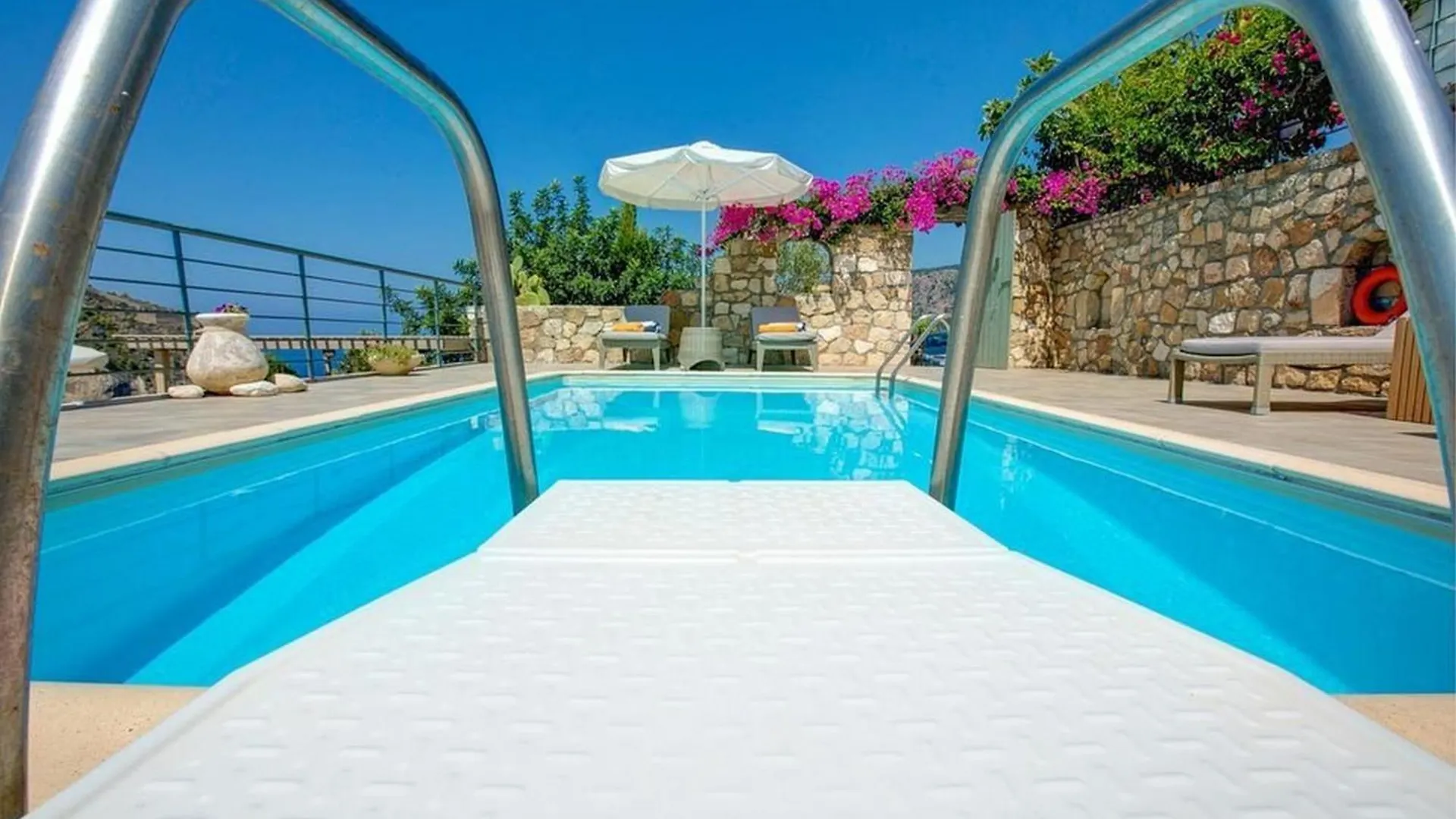 Wonderful Kefalonia Villa Villa Lenalee 2 Bedrooms Seafront Spectacular Sea Views Spacious Sun Terrace Private Outdoor Pool Assos Асос